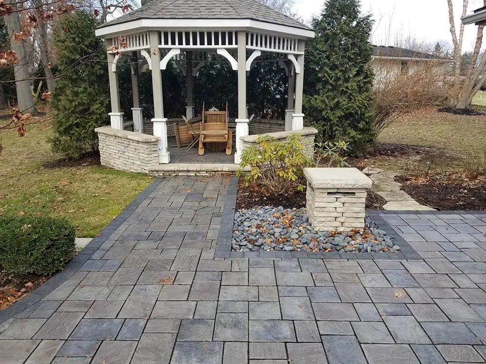 Outdoor Living: color example